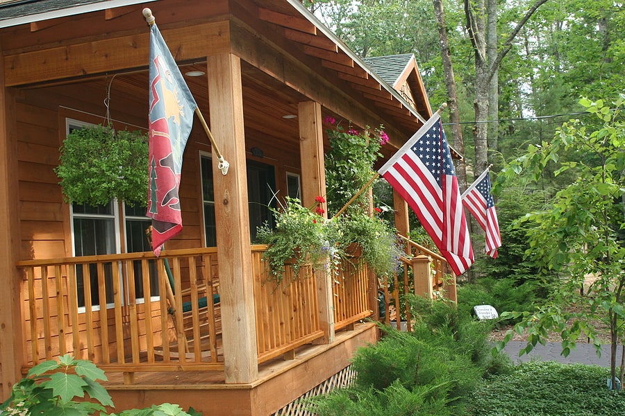 Why Northern Arizona’s Vacation Rentals Need Specialized Roofing Strategies